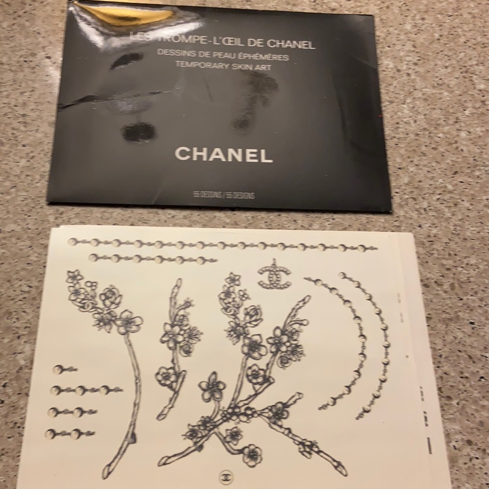 Chanel - Temporary skin art